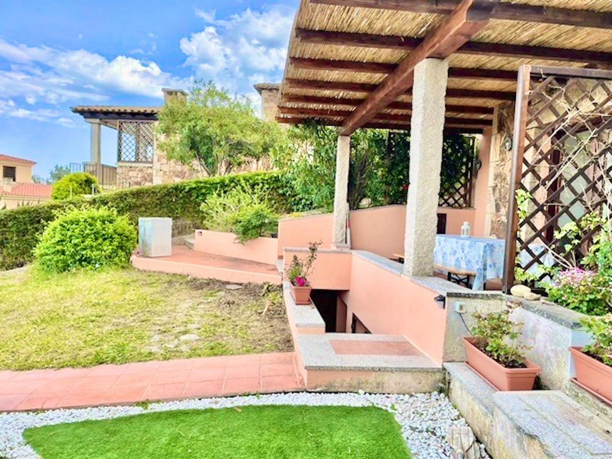 Iss Travel, Panoramic Sea View Ticino - 1 Bedroom Apartments 1,5 Km From The Beach سان تيودورو المظهر الخارجي الصورة